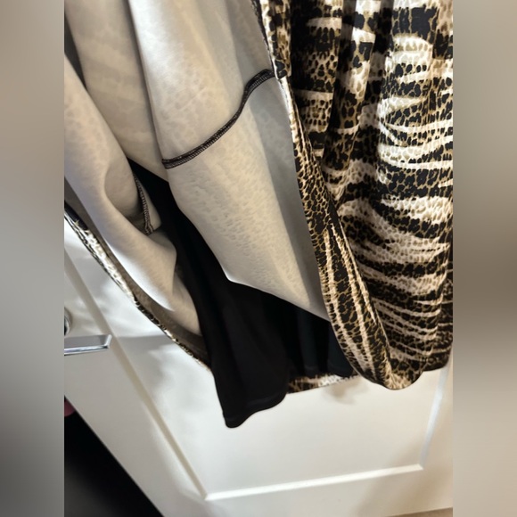 Calvin Klein pleated full volume skirt striped size 12 - Picture 3 of 15